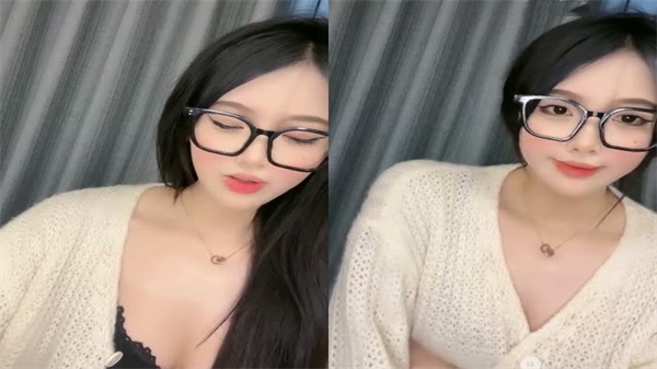 大鸡巴大学生在自制视频中从后面被操-快影AV